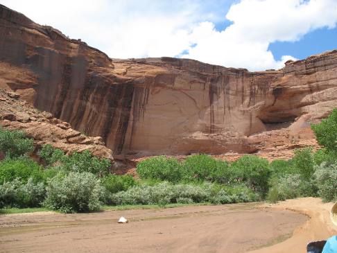 Sandstone cliff desert varnish