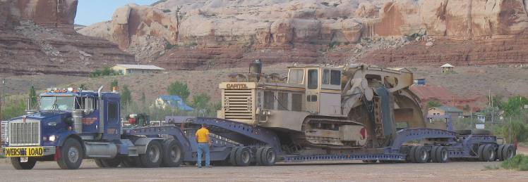oversize load near Bluff, Utah