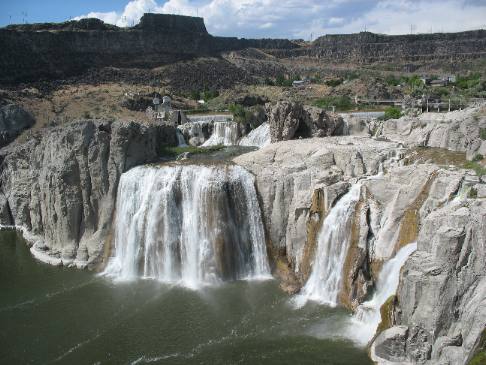 Shoshone Falls on the Snake River in southern Idaho