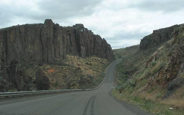 Solid basalt canyon wall south of Buhl, Idaho
