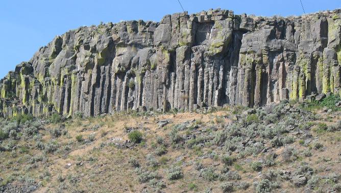Columnar jointed basalt cliffs on the Boise River