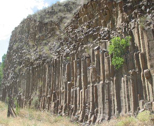Columnar jointed Basalt along the Salmon River in Riggins, Idaho