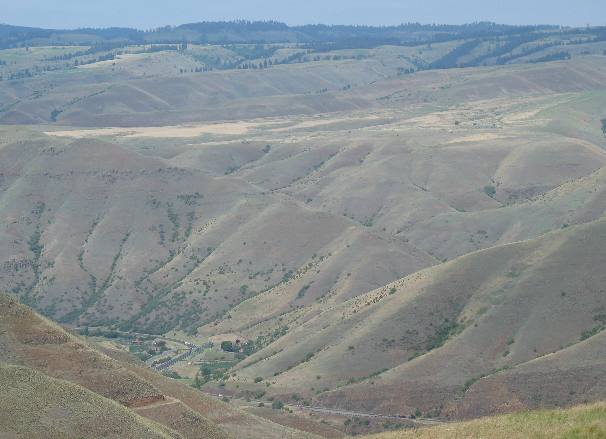 Exciting descent to US-95 on Forest Service Road 493 through Hells Canyon NRA between White Bird and Pittsburgh Landing on the Snake River