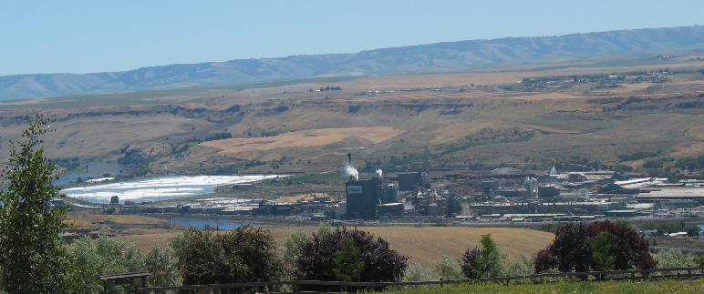 Lewiston, Idaho from mid-way up the Spiral Highway on Lewiston Hill