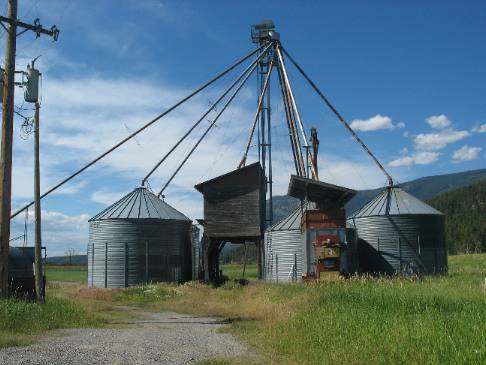 Grain elevator near the Canadian border in extreme northern Idaho