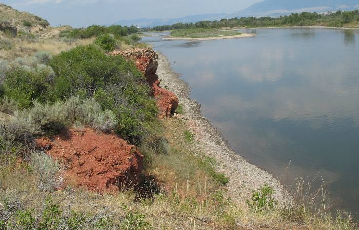 Lewis & Clarks Red Bluffs on the Missouri River