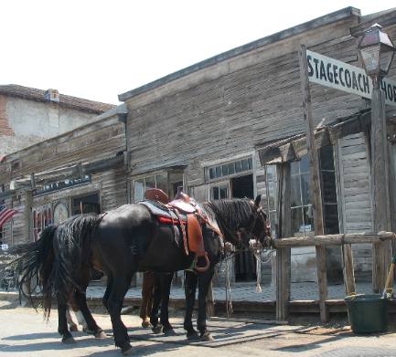 Locals ride horses to town in Virginia City