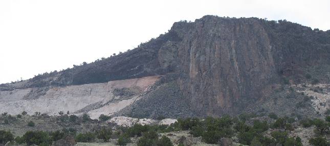 Intrusion of igneous rock created this dike & liccolith