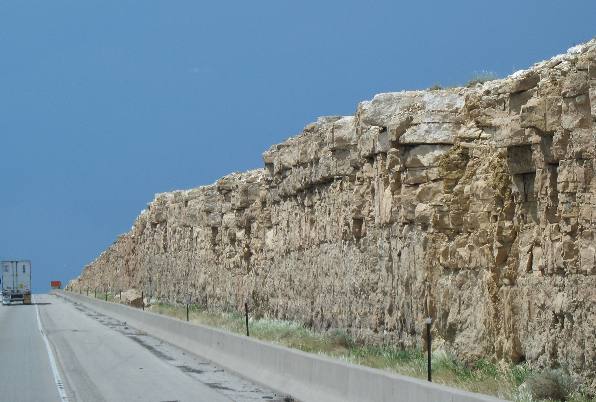 Sandstone roadcut west of Grants on I-40