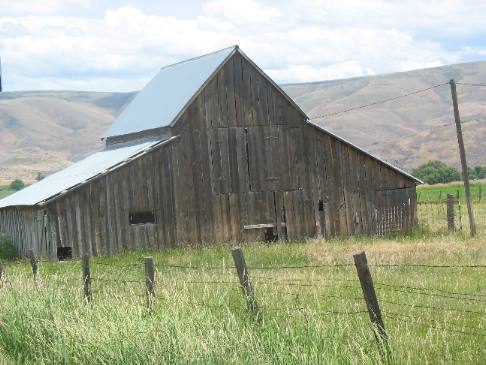 Old hay barn in eastern Oregon desert
