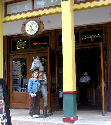 Joyce Hendrix Wild Horse Saloon