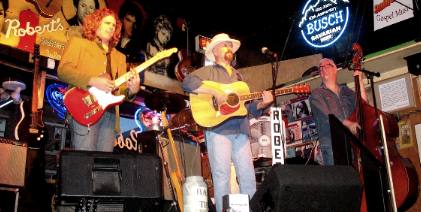 Roberts Honky Tonk on Broadway Nashville