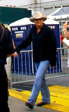 Alan Jackson leaving the red carpet at CMA music awards