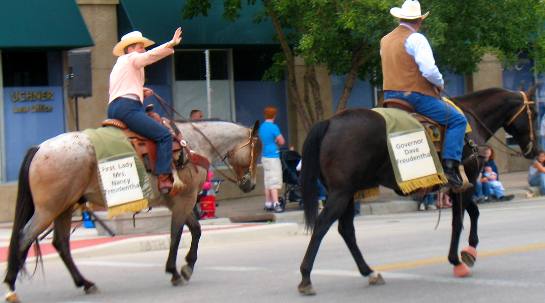 Governor & First Lady in Cheyenne Frontier Days Parade