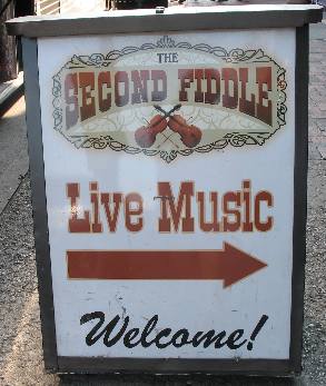 The Second Fiddle on Broadway in Nashville