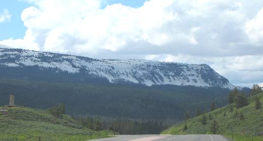 Snow covered mesa in the Absaroka Mountain Range east of Togwotee Pass