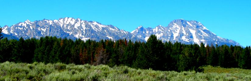 Teton Range and Mt Moran in Grand Teton National Park