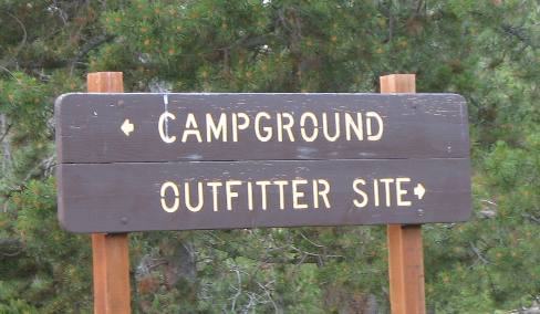 Road splits leading to Turpin Meadow National Forest Campground and Outfitter Site